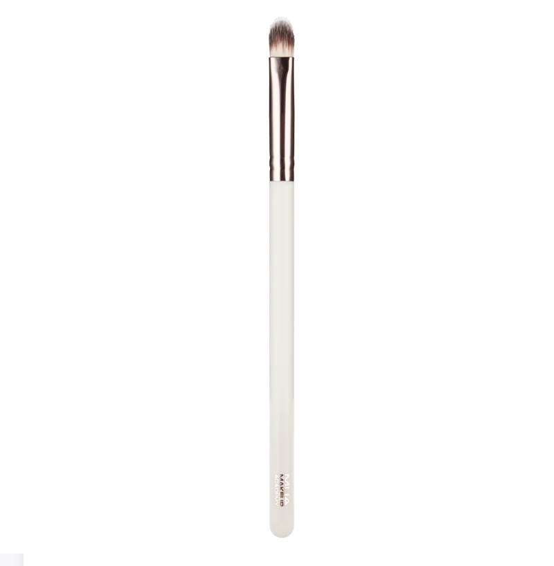 SMALL FLAT EYE BRUSH